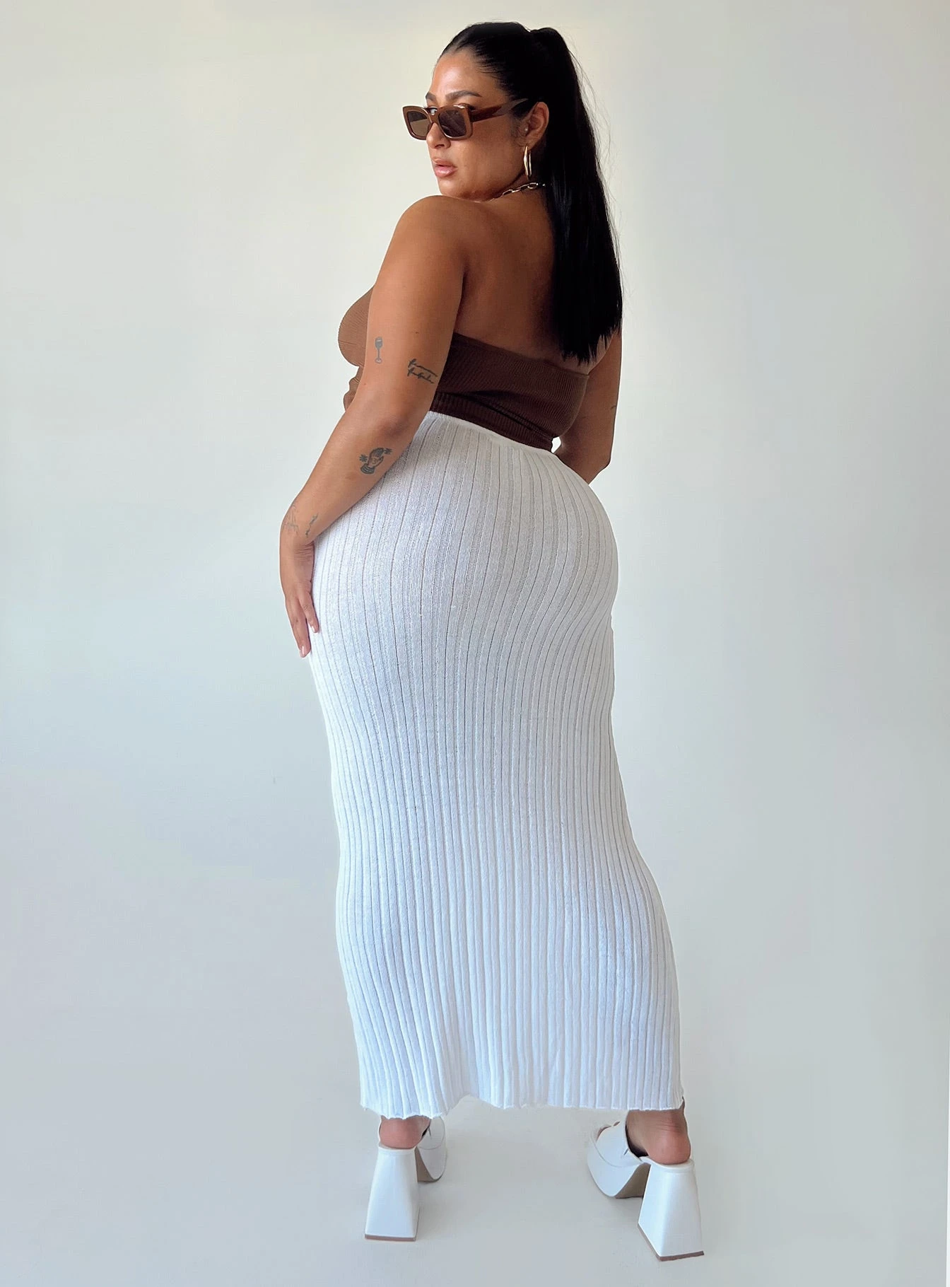 Belle Knit Maxi Skirt White Curve - Image 4